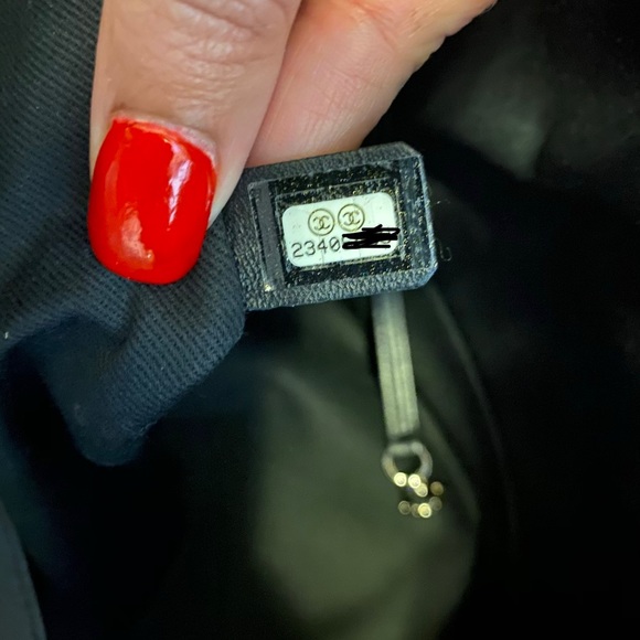 🔴SOLD🔴Authentic RARE New CHANEL Camilla Tote - Picture 15 of 16